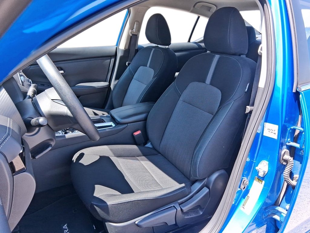 2025 Nissan Sentra SV CVT in Stratford, Ontario - 8 - w1024h768px