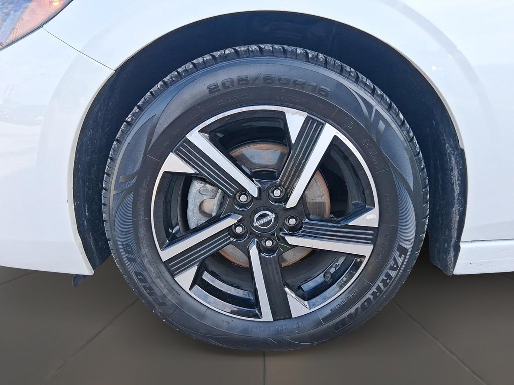 2025 Nissan Sentra SV CVT in Stratford, Ontario - 7 - w1024h768px