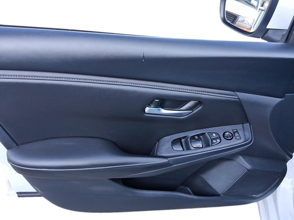 2025 Nissan Sentra SV CVT in Stratford, Ontario - 11 - w1024h768px