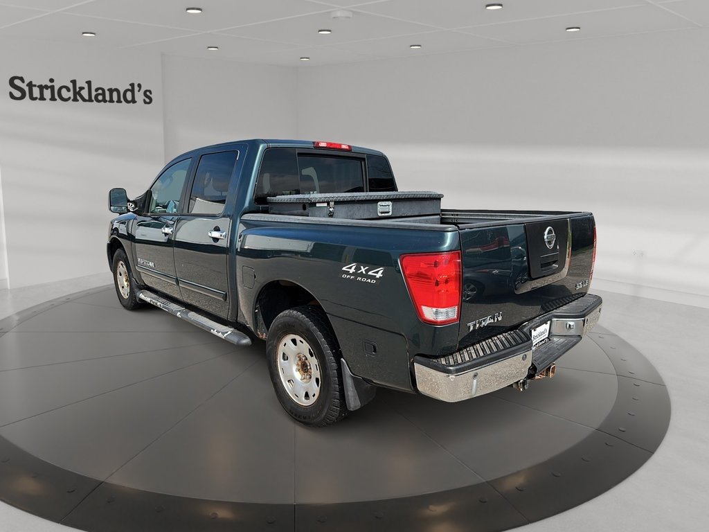 2005 Nissan Titan King Cab (4x4) 5.6 SE in Stratford, Ontario - 4 - w1024h768px