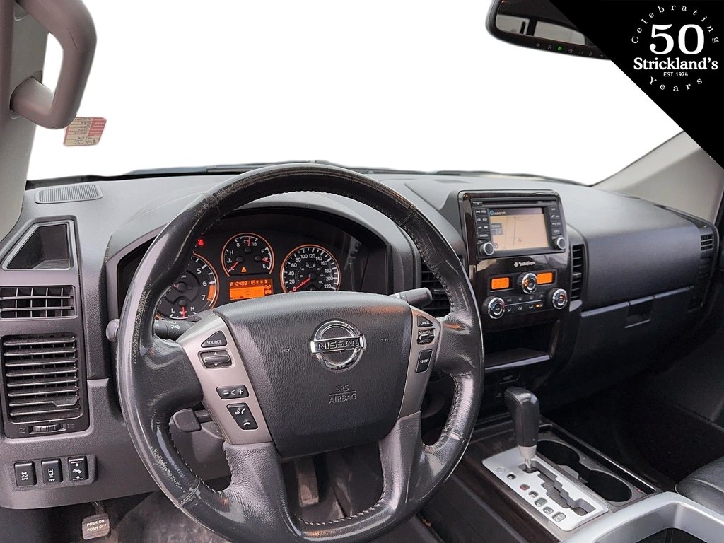 2014 Nissan Titan Crew Cab SV 4X4 SWB in Stratford, Ontario - 8 - w1024h768px