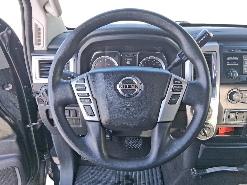 2018 Nissan Titan King Cab SV 4x4 in Stratford, Ontario - 13 - w1024h768px