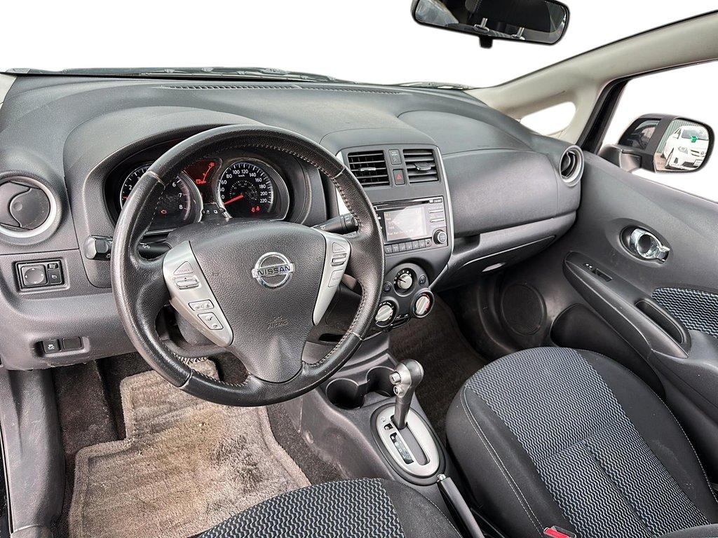 2014 Nissan Versa Note Hatchback 1.6 S CVT in Stratford, Ontario - 8 - w1024h768px