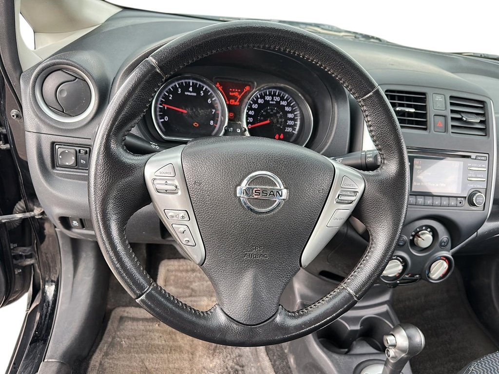 2014 Nissan Versa Note Hatchback 1.6 S CVT in Stratford, Ontario - 10 - w1024h768px