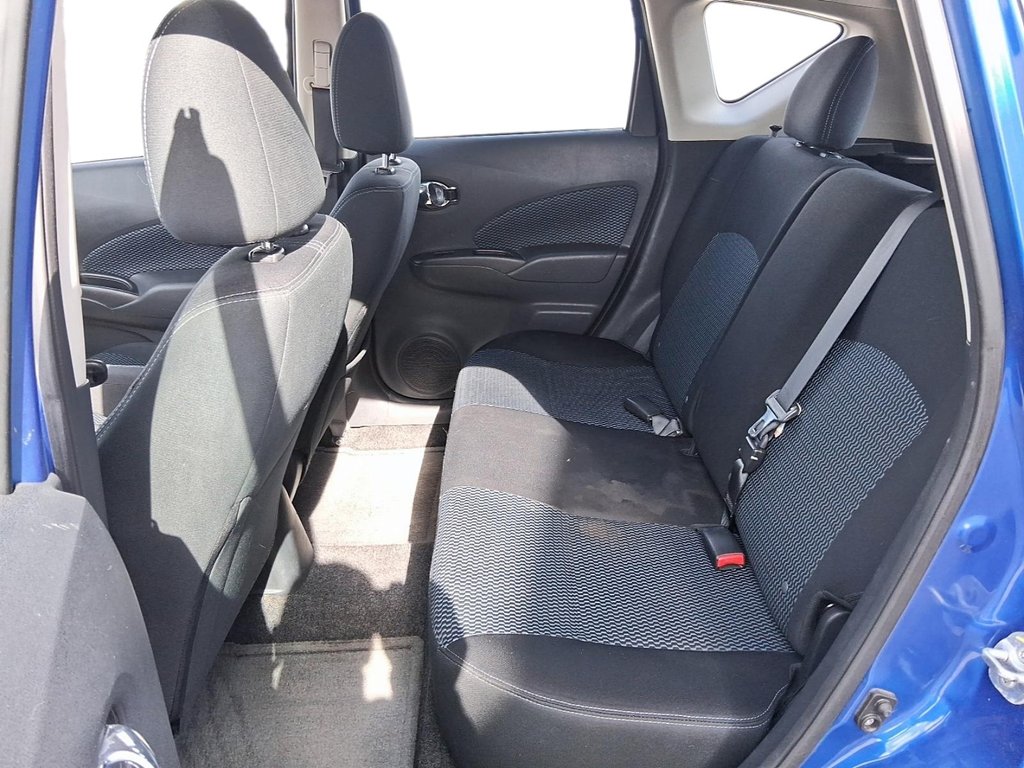 2016 Nissan Versa Note Hatchback 1.6 SV CVT in Stratford, Ontario - 8 - w1024h768px
