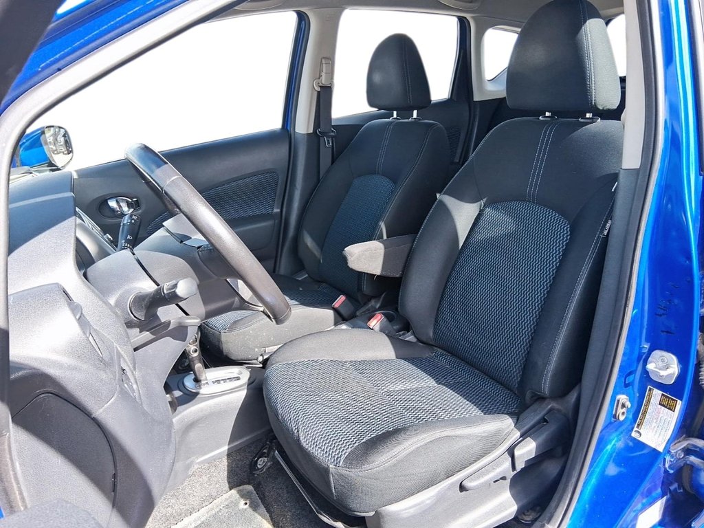 2016 Nissan Versa Note Hatchback 1.6 SV CVT in Stratford, Ontario - 7 - w1024h768px