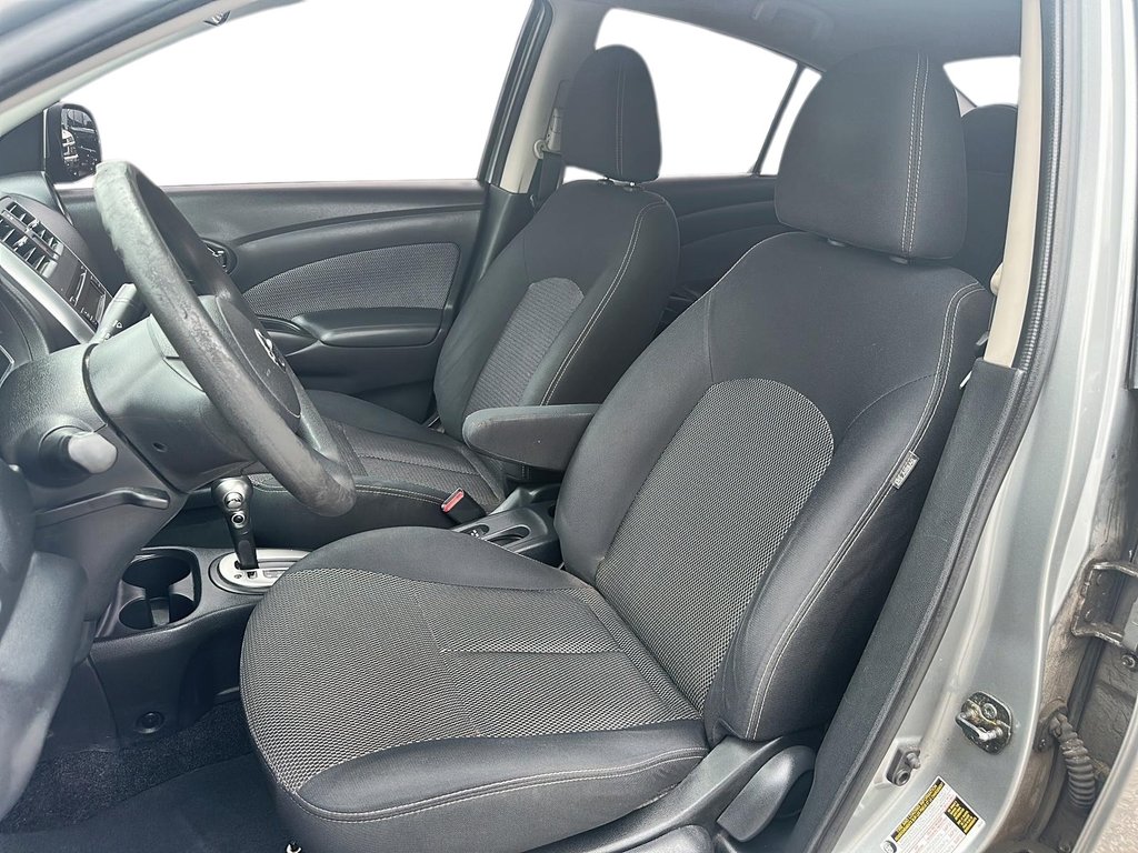 2014 Nissan Versa Sedan 1.6 SL CVT in Stratford, Ontario - 8 - w1024h768px