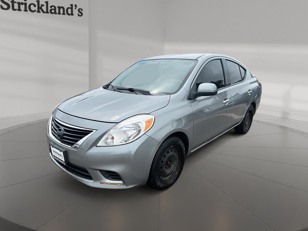 2014 Nissan Versa Sedan 1.6 SL CVT in Stratford, Ontario - 1 - w1024h768px