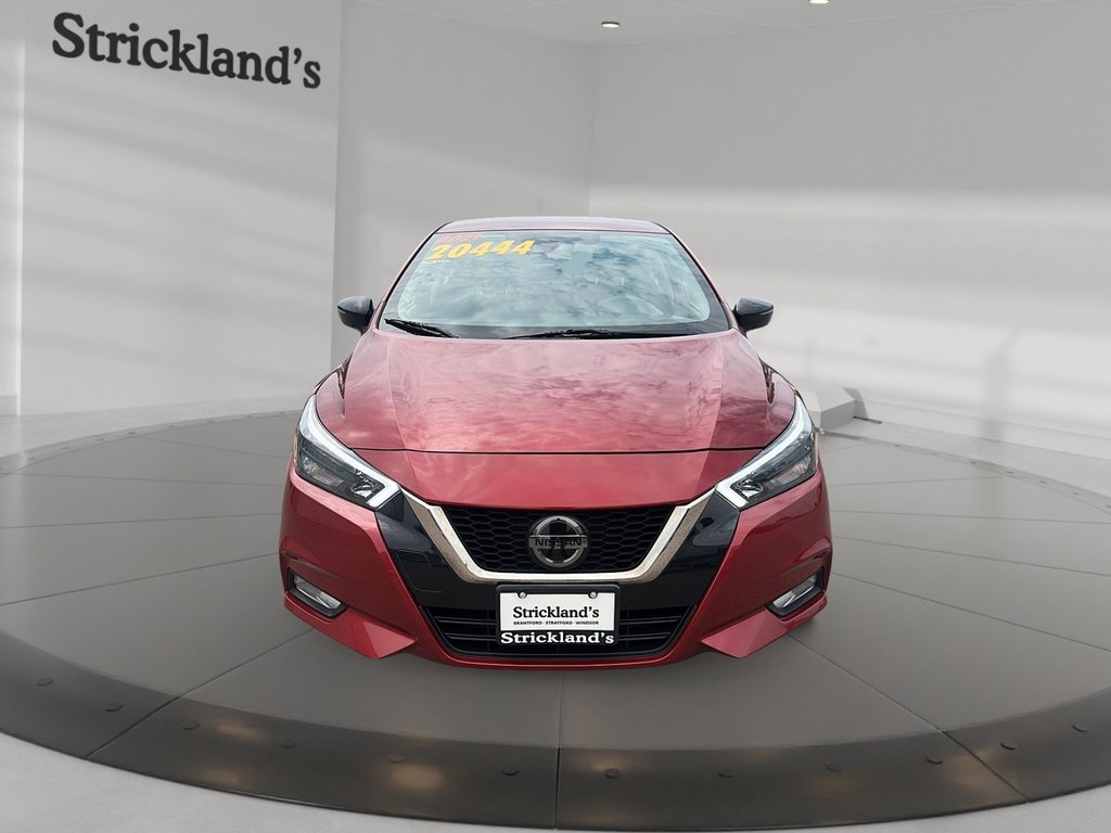 2021 Nissan Versa 1.6 SR CVT in Stratford, Ontario - 2 - w1024h768px
