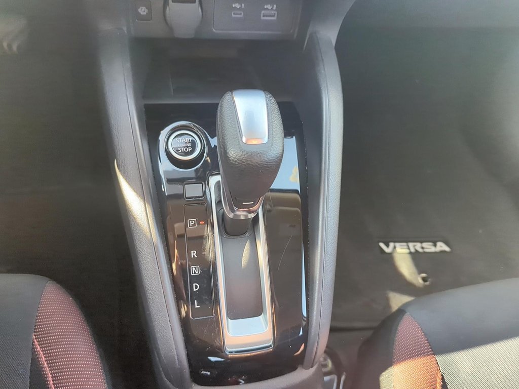 2023 Nissan Versa 1.6 SR CVT in Stratford, Ontario - 15 - w1024h768px