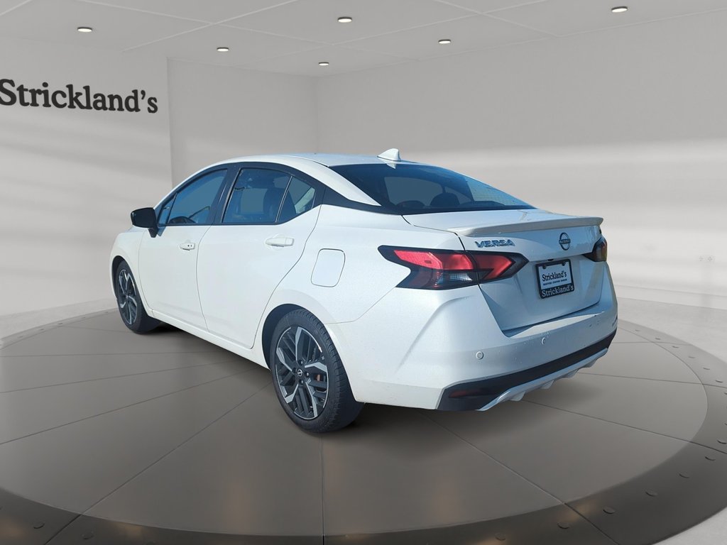 2023 Nissan Versa 1.6 SR CVT in Stratford, Ontario - 4 - w1024h768px