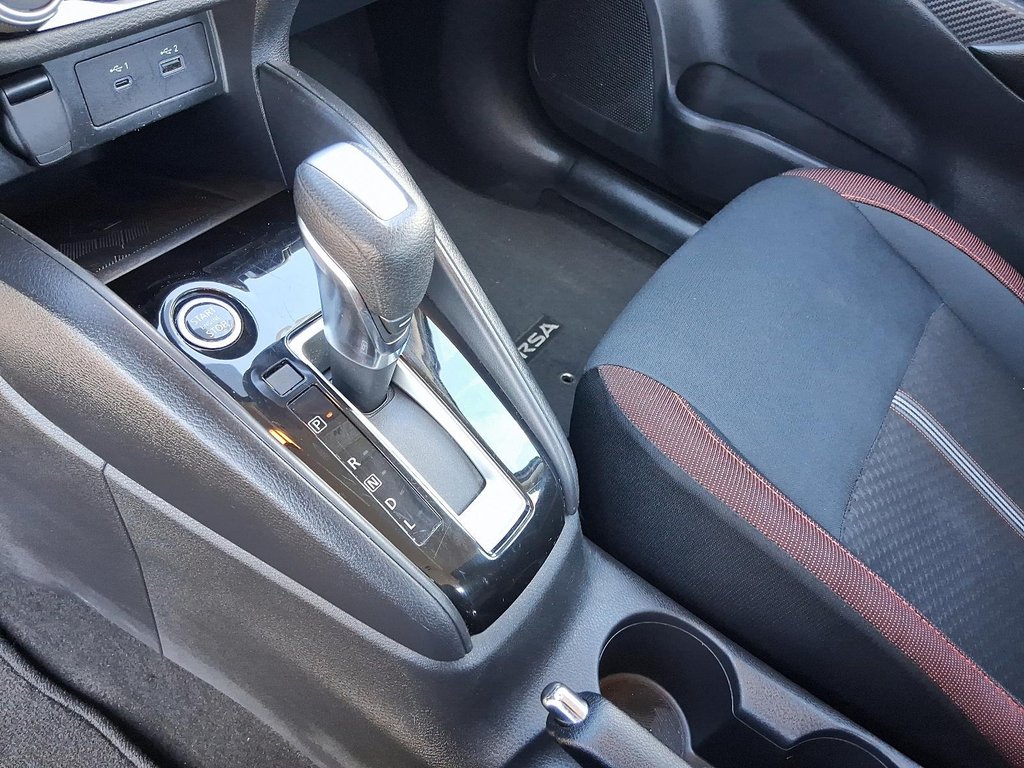 2023 Nissan Versa 1.6 SR CVT in Stratford, Ontario - 14 - w1024h768px