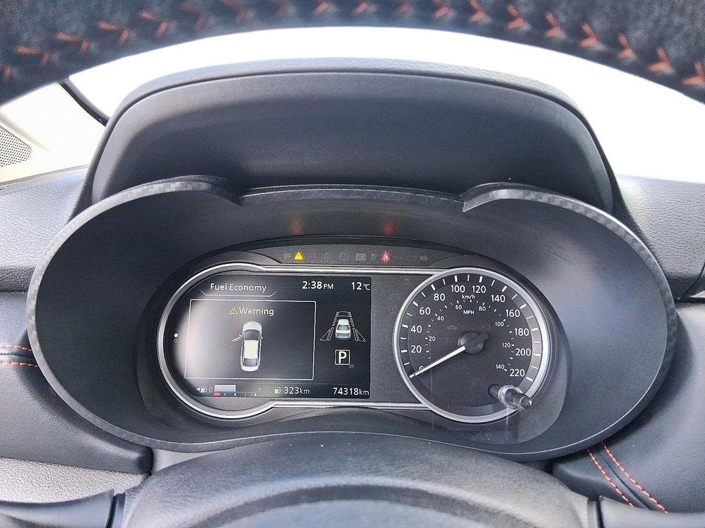 2023 Nissan Versa 1.6 SR CVT in Stratford, Ontario - 14 - w1024h768px