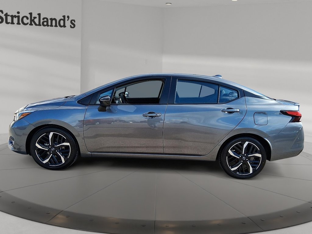 2023 Nissan Versa 1.6 SR CVT in Stratford, Ontario - 5 - w1024h768px