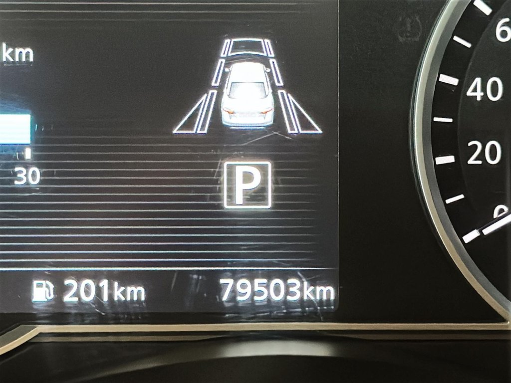 2023 Nissan Versa 1.6 SR CVT in Stratford, Ontario - 12 - w1024h768px