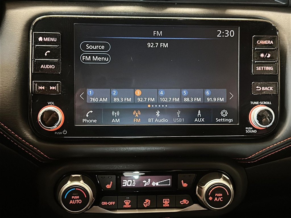 2023 Nissan Versa 1.6 SR CVT in Stratford, Ontario - 16 - w1024h768px