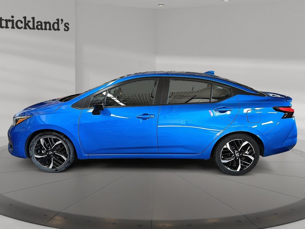 2023 Nissan Versa 1.6 SR CVT in Stratford, Ontario - 5 - w1024h768px