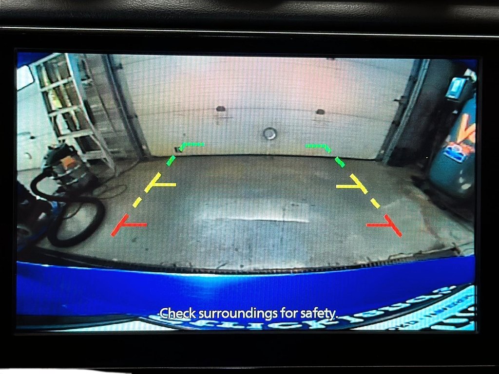 2023 Nissan Versa 1.6 SR CVT in Stratford, Ontario - 15 - w1024h768px