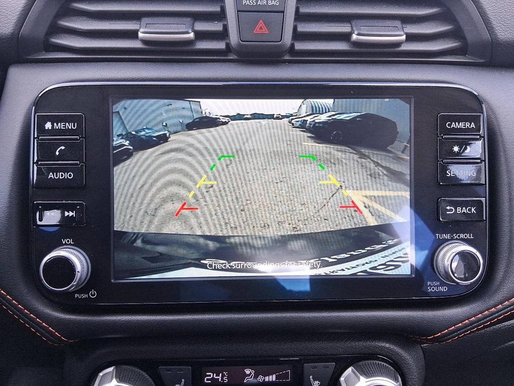 2023 Nissan Versa 1.6 SR CVT in Stratford, Ontario - 17 - w1024h768px