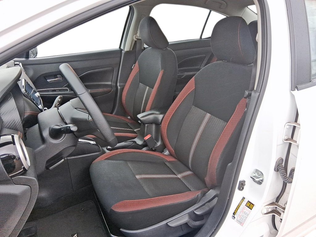 2023 Nissan Versa 1.6 SR CVT in Stratford, Ontario - 8 - w1024h768px