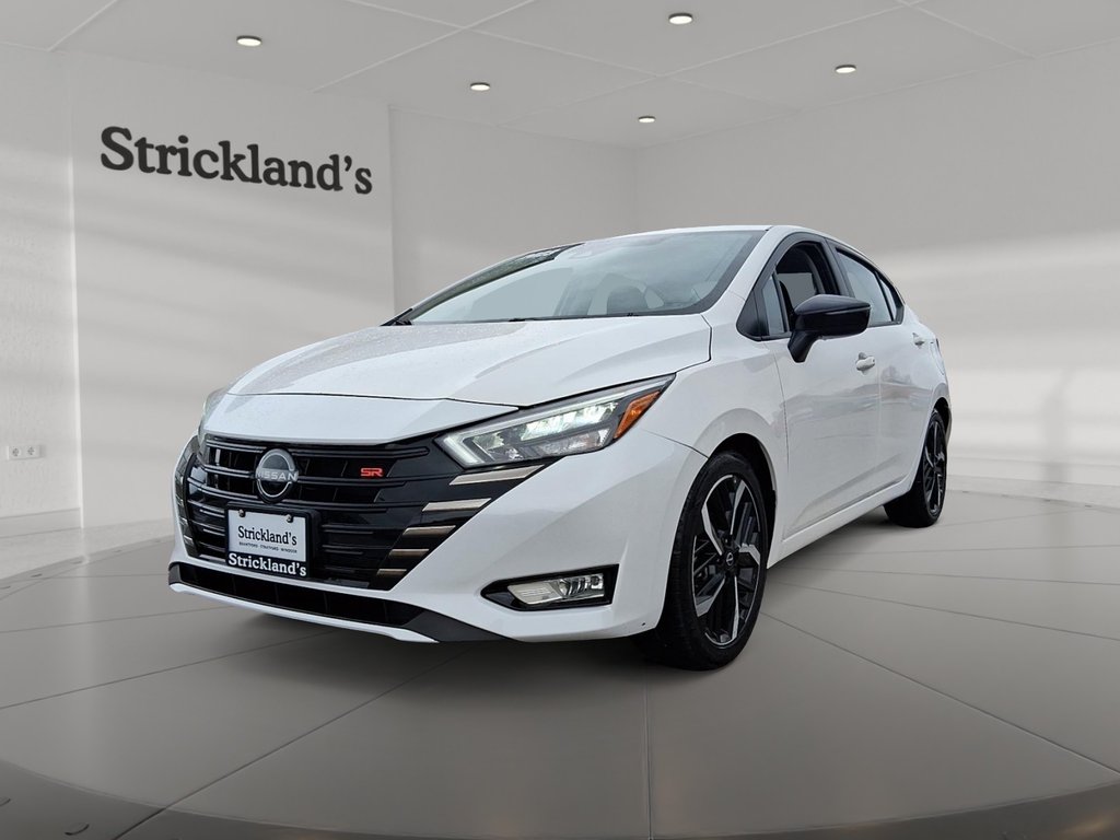 2023 Nissan Versa 1.6 SR CVT in Stratford, Ontario - 1 - w1024h768px