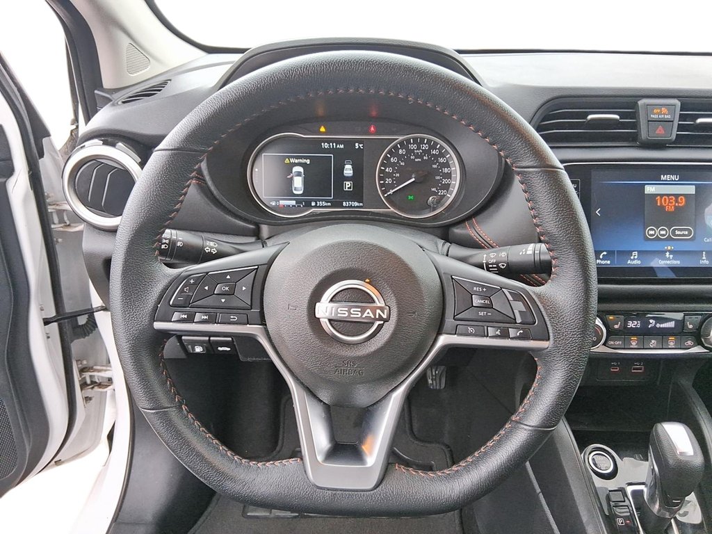 2023 Nissan Versa 1.6 SR CVT in Stratford, Ontario - 12 - w1024h768px
