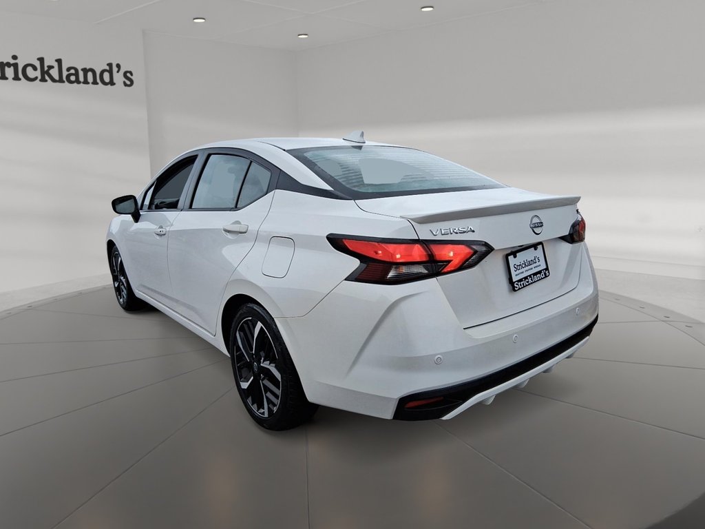 2023 Nissan Versa 1.6 SR CVT in Stratford, Ontario - 4 - w1024h768px