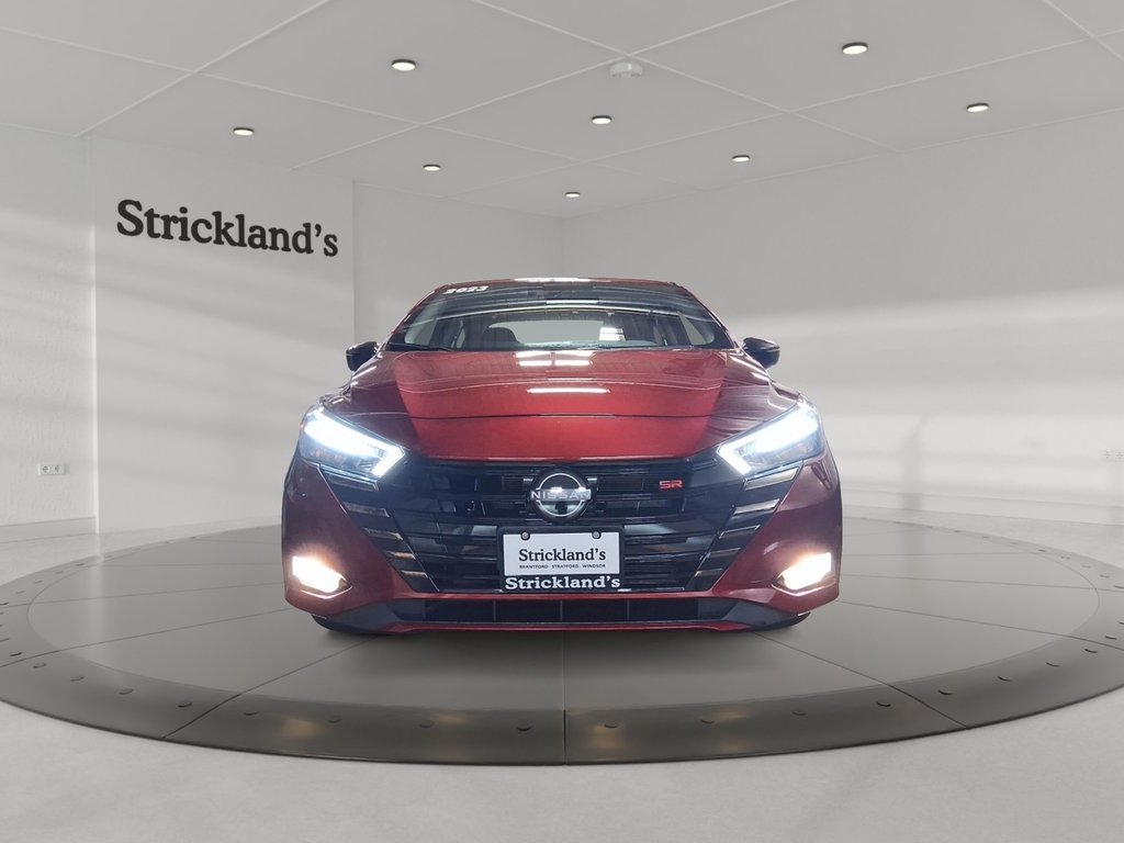 2023 Nissan Versa 1.6 SR CVT in Stratford, Ontario - 2 - w1024h768px