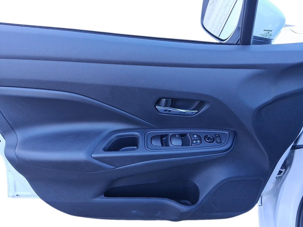 2024 Nissan Versa SV CVT in Stratford, Ontario - 11 - w1024h768px