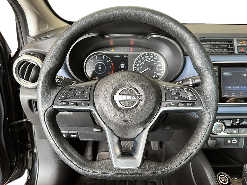 2024 Nissan Versa SV CVT in Stratford, Ontario - 12 - w1024h768px