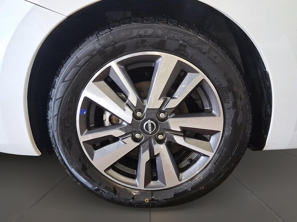 2024 Nissan Versa SV CVT in Stratford, Ontario - 7 - w1024h768px