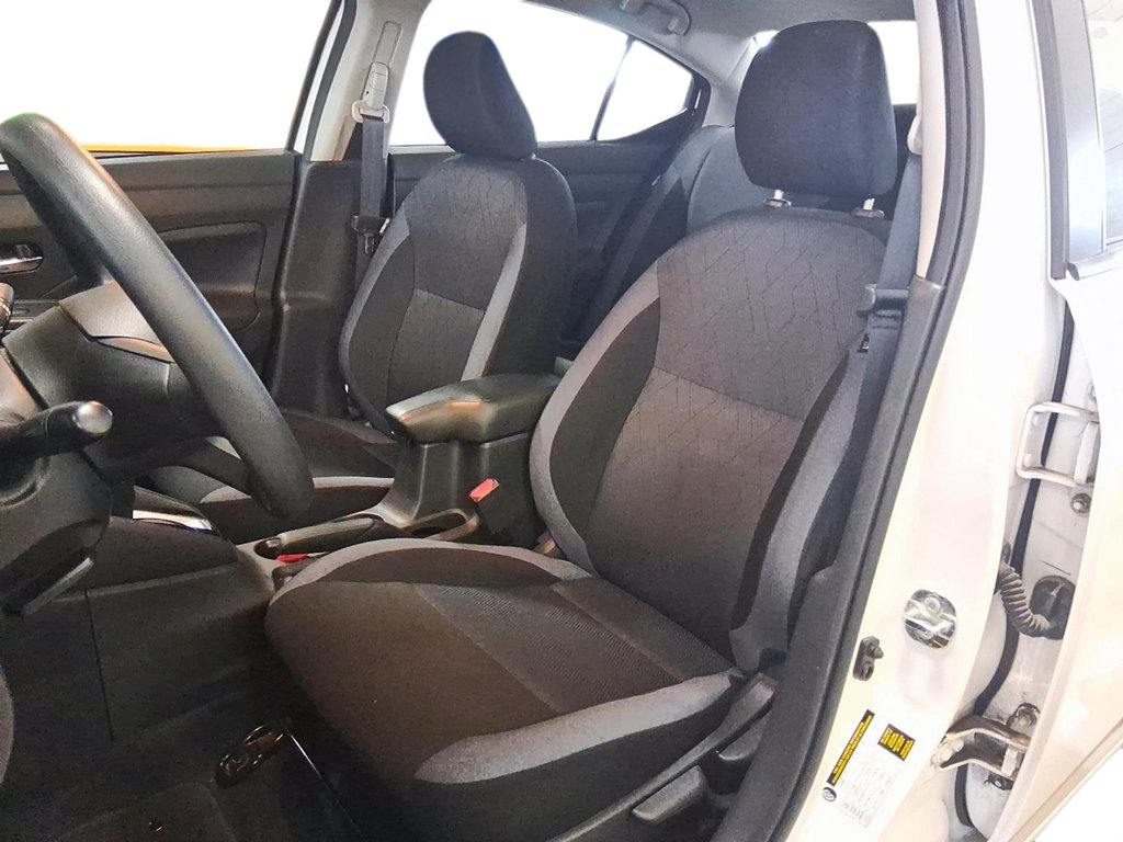 2024 Nissan Versa SV CVT in Stratford, Ontario - 8 - w1024h768px