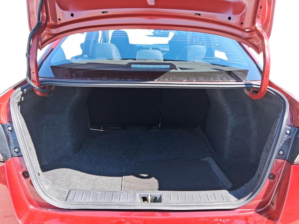 2024 Nissan Versa SR CVT in Stratford, Ontario - 6 - w1024h768px