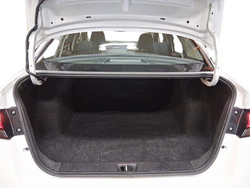 2024 Nissan Versa S CVT in Stratford, Ontario - 6 - w1024h768px