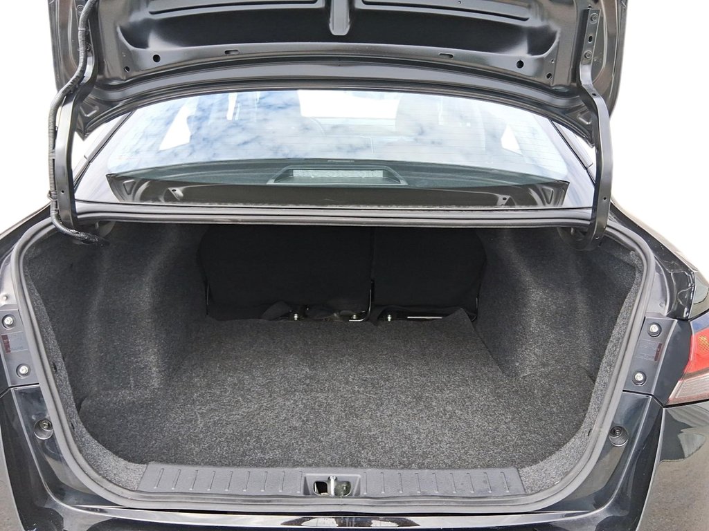 2025 Nissan Versa SV CVT in Stratford, Ontario - 6 - w1024h768px