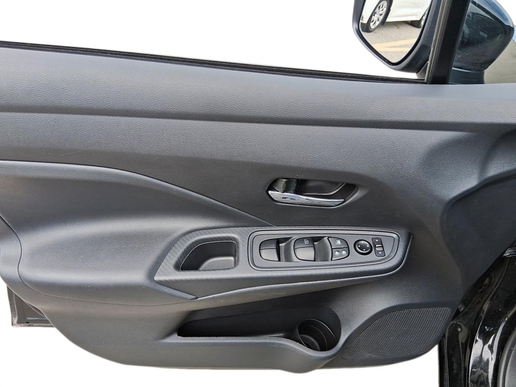 2025 Nissan Versa SV CVT in Stratford, Ontario - 11 - w1024h768px
