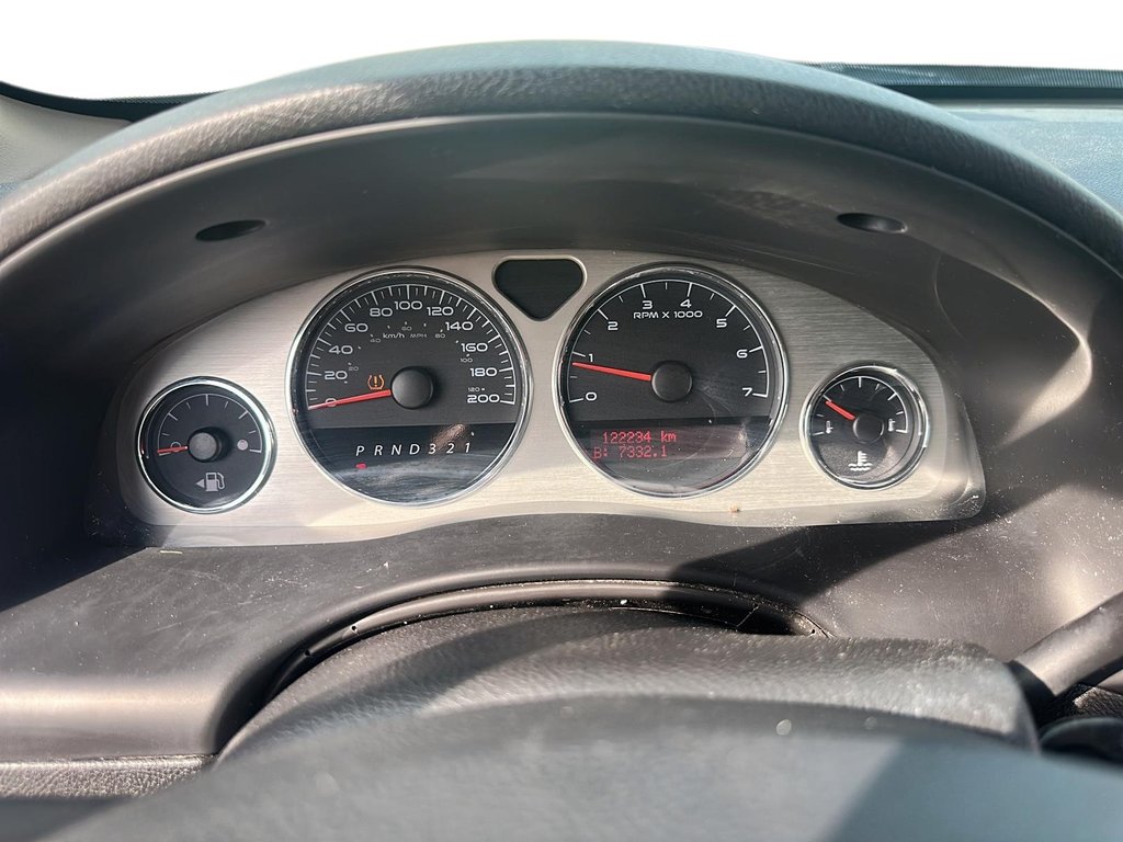 2008 Pontiac Montana SV6 4D Wagon in Stratford, Ontario - 12 - w1024h768px
