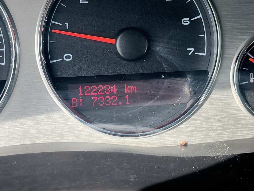 2008 Pontiac Montana SV6 4D Wagon in Stratford, Ontario - 11 - w1024h768px