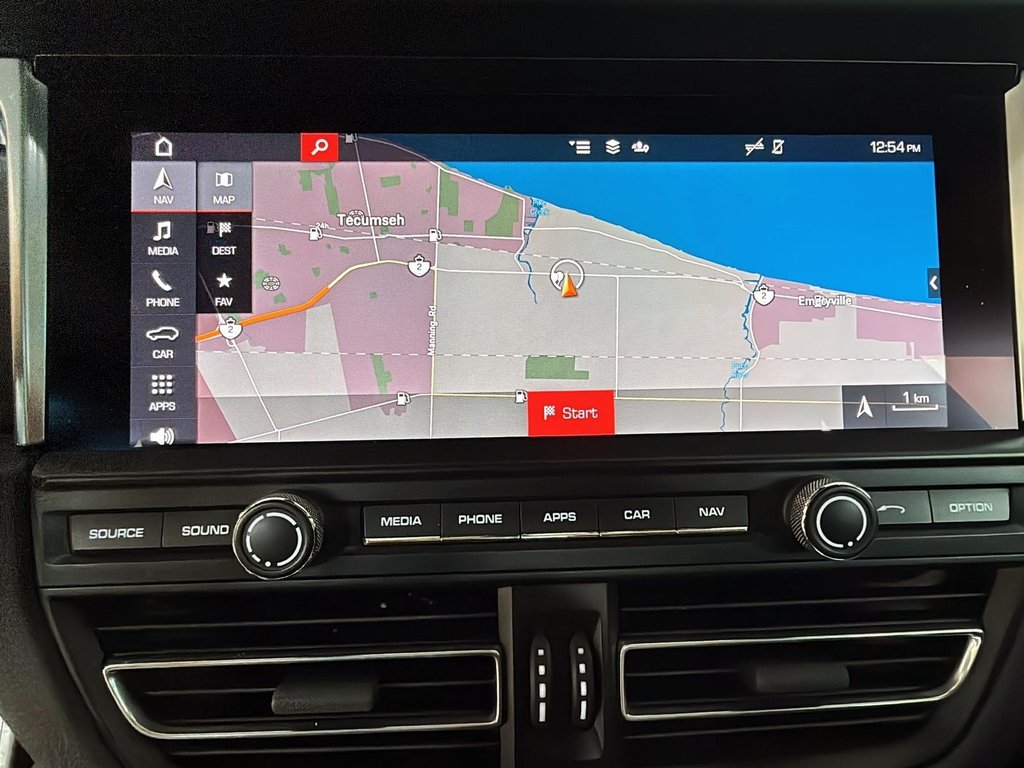2021 Porsche Macan in Stratford, Ontario - 18 - w1024h768px