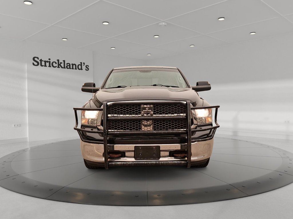 2016 Ram 1500 Crew Cab 4x4 SLT (140.5 WB - 5.7 Box) in Stratford, Ontario - 2 - w1024h768px