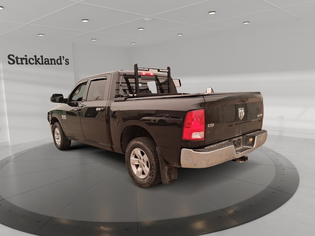 2016 Ram 1500 Crew Cab 4x4 SLT (140.5 WB - 5.7 Box) in Stratford, Ontario - 4 - w1024h768px