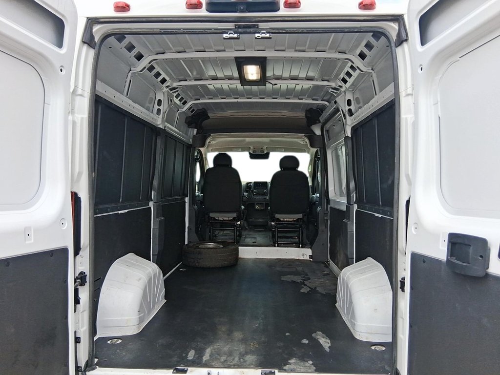 2025 Ram ProMaster Cargo Van SLT 2500 High Roof 136 WB in Stratford, Ontario - 6 - w1024h768px
