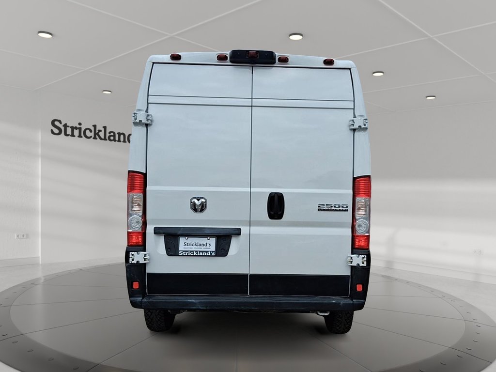 2025 Ram ProMaster Cargo Van SLT 2500 High Roof 136 WB in Stratford, Ontario - 3 - w1024h768px