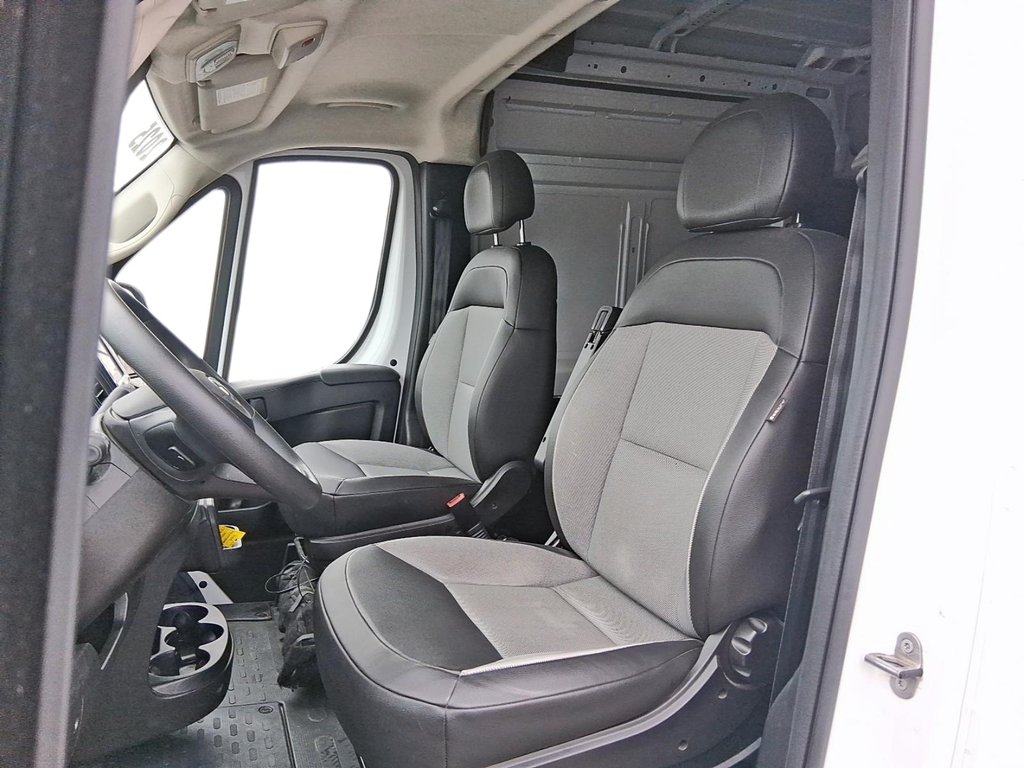 2025 Ram ProMaster Cargo Van Tradesman 2500 High Roof 136 WB in Stratford, Ontario - 8 - w1024h768px