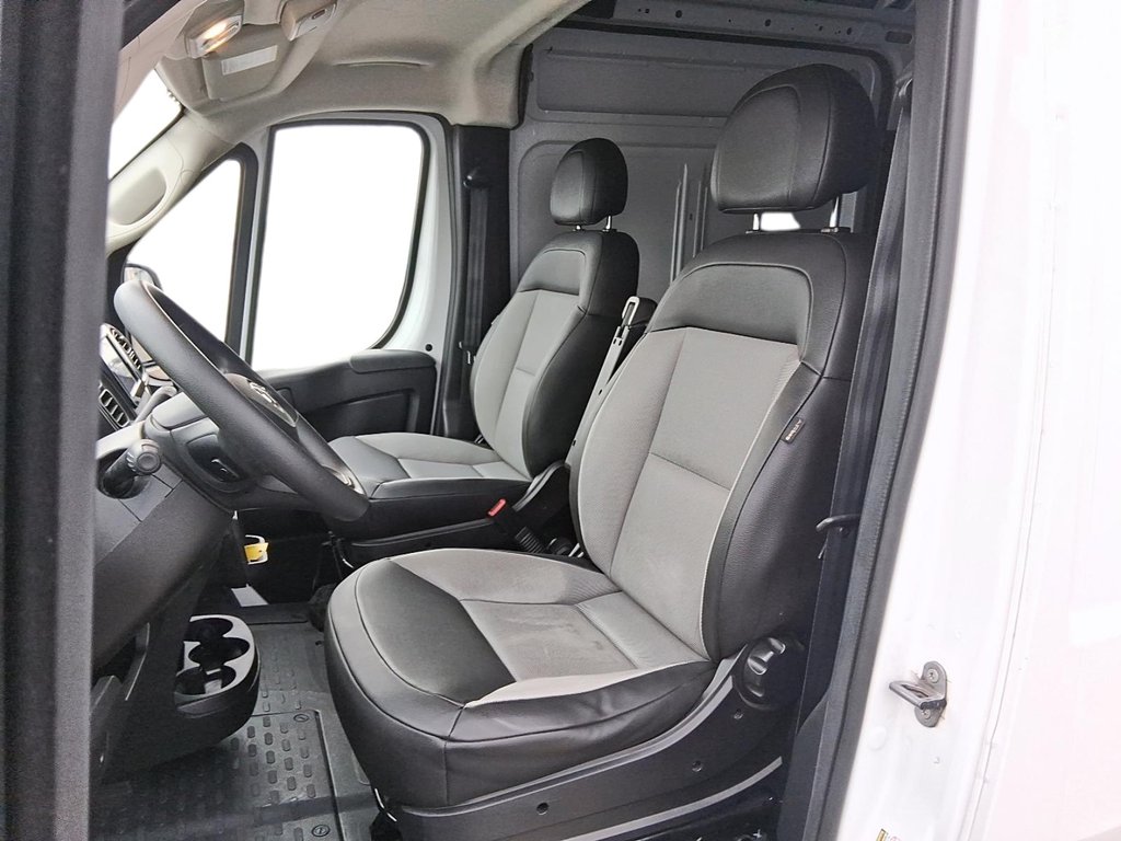 2025 Ram ProMaster Cargo Van Tradesman 2500 High Roof 136 WB in Stratford, Ontario - 8 - w1024h768px