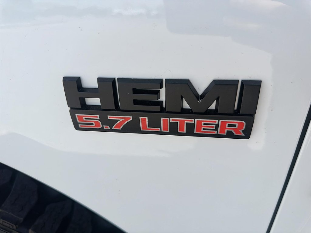 2020 Ram RAM 1500 Classic Crew Cab 4x4 (DS) ST (140.5 WB 5'7 Box) SWB in Stratford, Ontario - 6 - w1024h768px