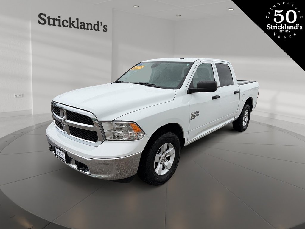 2022  RAM 1500 Classic Crew Cab 4x4 (DS) SLT (140.5 WB 5'7 Box) SWB in Stratford, Ontario - 1 - w1024h768px