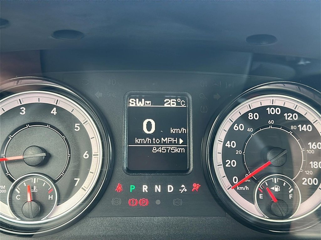 2022 Ram RAM 1500 Classic Crew Cab 4x4 (DS) SLT (140.5 WB 5'7 Box) SWB in Stratford, Ontario - 11 - w1024h768px