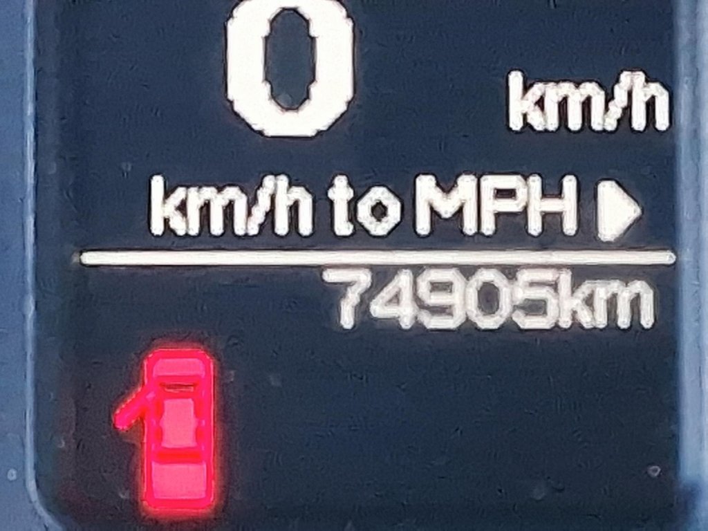 2022 Ram RAM 1500 Classic Crew Cab 4x4 (DS) SLT (140.5 WB 5'7 Box) SWB in Stratford, Ontario - 14 - w1024h768px