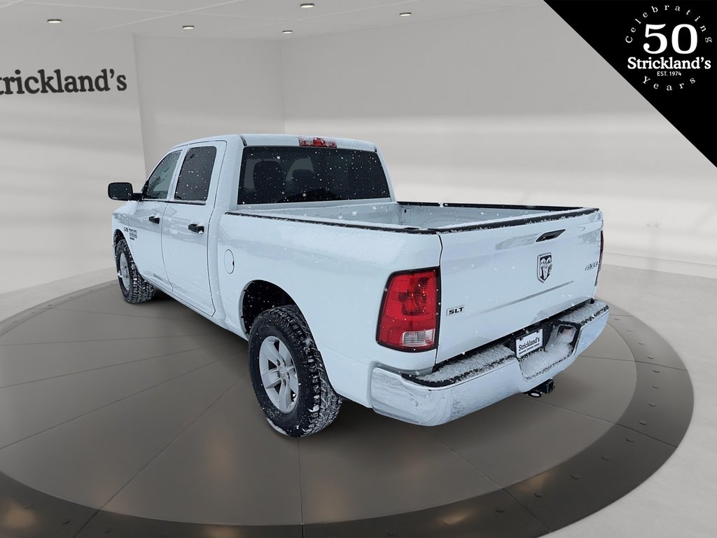 2023 Ram RAM 1500 Classic Crew Cab 4x4 (DS) SLT (140.5 WB 5'7 Box) SWB in Stratford, Ontario - 4 - w1024h768px